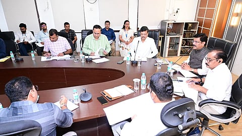gondia ration distribution review 3 lakh beneficiaries