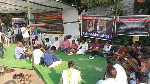 wardha hindi university students protest academic reforms
