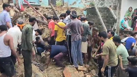 kanpur house collapse