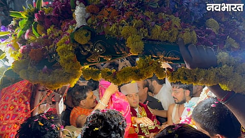 Jyotiraditya Scindia welcomes Mahakal Shahi Sawari in Ujjain