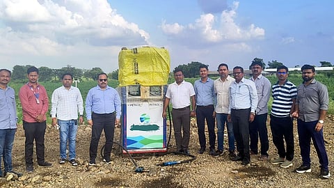 buldhana illegal biodiesel pump raid 21 69 lakh seized