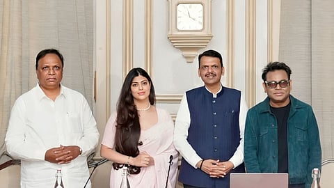 CM Fadnavis Praise Asha Forever Song