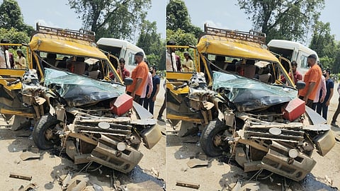gadchiroli sironcha alapalli highway bus taxi accident
