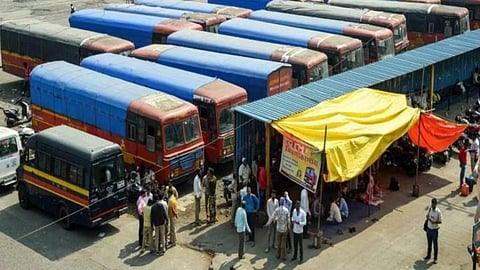 akola st parcel service closed business medical supply