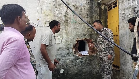 Thieves stole gold and silver jewellery from four houses