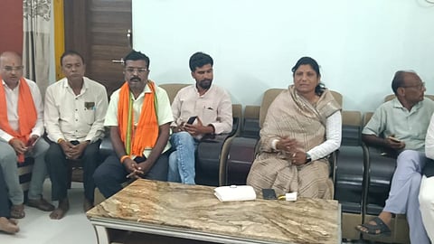 maratha reservation umarhed protestors mumbai manoj jarange patil