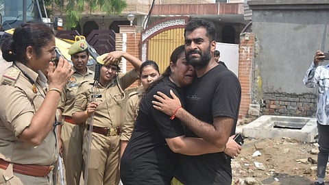 Meerut Central Market Demolition: Bulldozer Action Begin on Illegal Construction