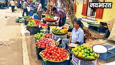 Hawkers have encroached upon the parking area of the Mira Road Main Post Office and reservation centre