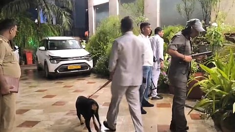 Agra Taj Resort Bomb Threat Security Teams Conduct Extensive Hotel Search