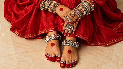 Silver toe rings bichhiya benefits cultural health significance.