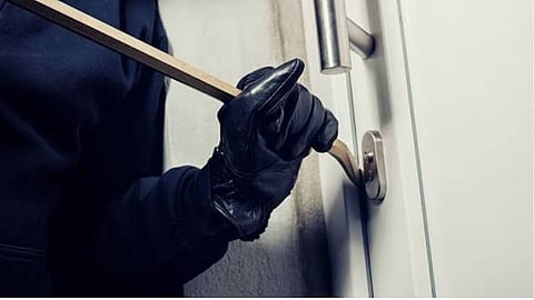 chatrapati sambhajinagar cantonment military officers house burglary chhavani