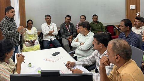 nashik 426 teachers salary stuck post shifting delay