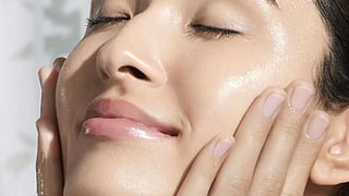 Glass skin trend festival glow home face pack.