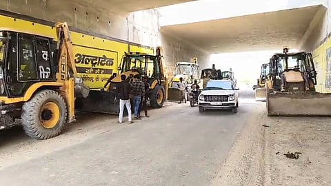 Noida Authority Demolition Drive: Illegal Colonies Razed Near Yamuna Expressway Tappal