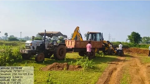 chandrapur illegal murum sand transport vehicles seized