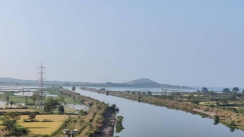 bhandara nerla irrigation canal repair farmers shramdan