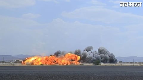 Saudi Airstrikes Sanaa Houthi Conflict