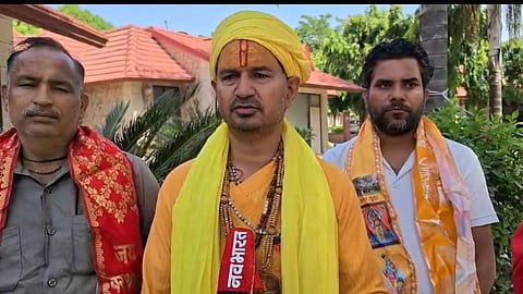 Premanand Maharaj Controversy: Dinesh Falhari Maharaj Makes Claims About Ashram Groups and Virat Kohli