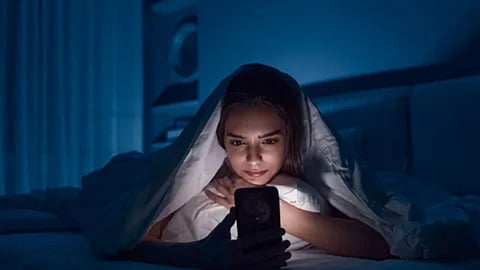 Social media mental health digital detox habits.
