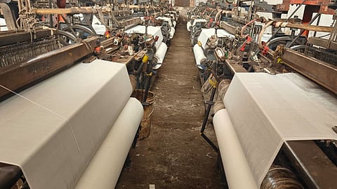 malegaon powerloom shutdown textile industry crisis