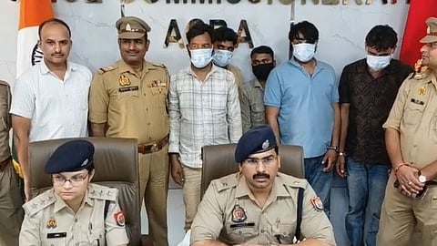 Agra Police Bust Silver Theft Case: 48 Kg Silver Missing from Bus Consignment, Five Arrested