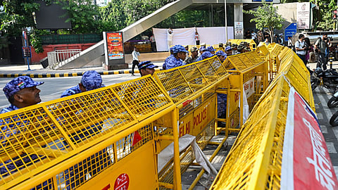 Delhi closed police CJP protest