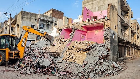 Akola Building Collapse Accident