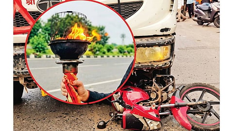 Chhatrapati Sambhajinagar Accident Container Collision Navratri