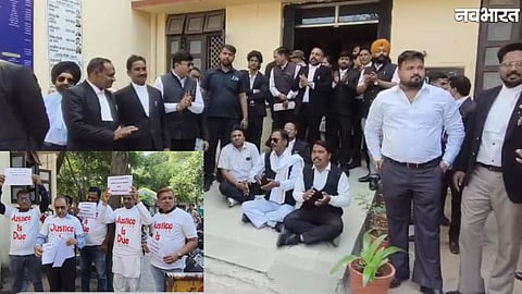 Lawyers protest at Indore Family Court