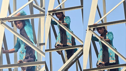 Aligarh News: Teenage Girl Climbs Mobile Tower in Gangiri, Love Affair Suspected