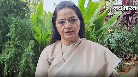 sandhya sawalakhe praises sonia gandhi targets maharashtra government
