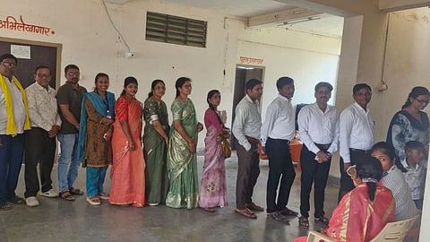 gondia graduate election voting percentage