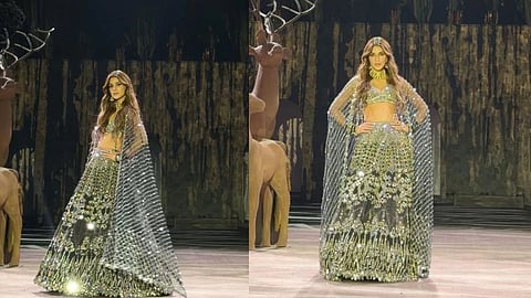 Kriti Sanon Ramp Walk Look