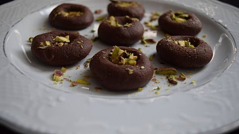Easy chocolate peda recipe without Mawa diwali.