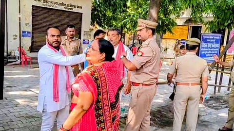 Agra MLC Re-Polling 2026: BJP and SP Workers Clash Over Alleged Bogus Voting at Three Booths