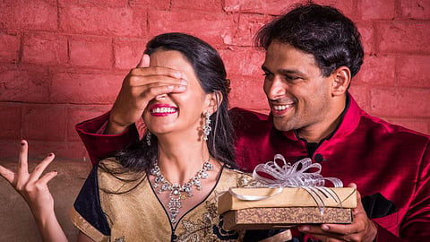 Karwa Chauth Gifts For Wife