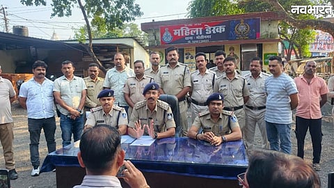 Sagar Motinagar police seize 29 cartons of illegal firecrackers