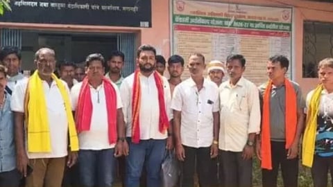 gadchiroli tribal villages electricity road demand cpi protest