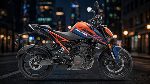 KTM 200 Duke gets an update shift gears without pulling the clutch ₹2.07 lakh