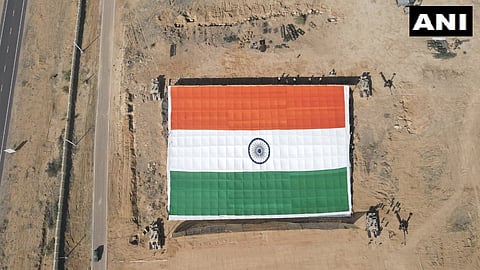 world-largest-national-flag-to-be-on-display-at-longewala-on-army-day