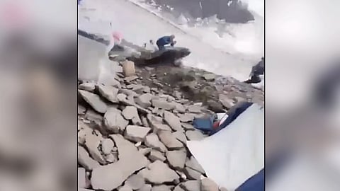 mountaineer-narrowly-escaped-being-hit-by-a-stone-rolling-down-the-hill