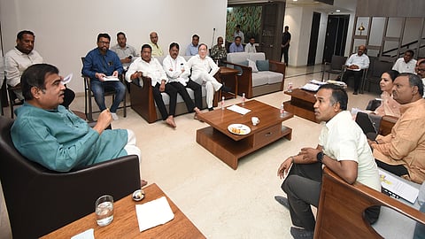 Nitin gadkari, meeting