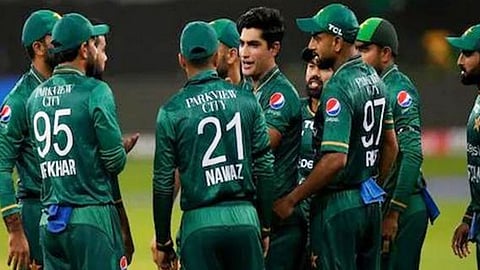 ind-vs-pak-shan-masood-injured-during-practice-session-in-melbourne