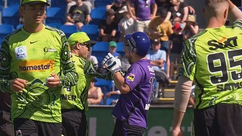 big bash league david-warner-clash-with-matthew-wade-vs-chris-green-argument-bbl-sydney-vs-hobart