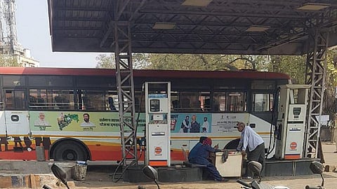 Bus Chandrapur