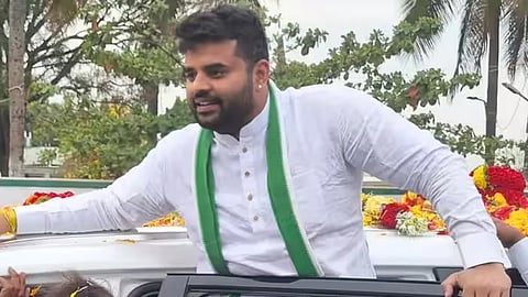 प्रज्वल रेवन्ना के खिलाफ अरेस्ट वारंट जारी