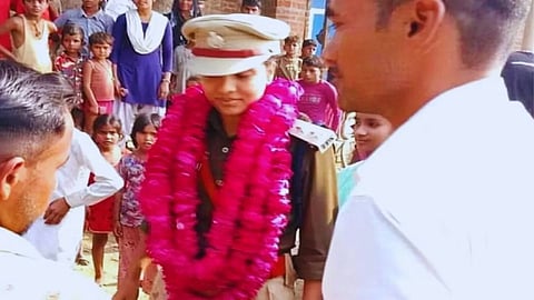 Report filed against a fake girl IPS officer in Badaun, UP
