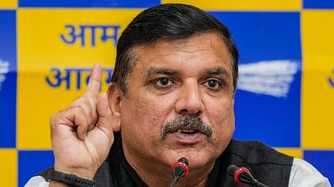 दिल्ली चुनाव : भाजपा को लेकर आप सांसद एक के बाद एक कर रहे खुलासे, पैसे बांटने के बाद सांसद बंगला कब्जा करने का लगाया आरोप