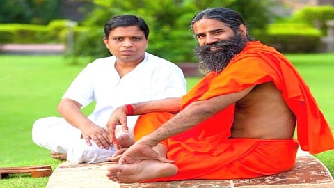 बाबा रामदेव की पतंजलि के प्रोडक्ट में 'मछली' का अर्क? गलत ब्रांडिंग को लेकर HC ने केंद्र से मांगा जवाब