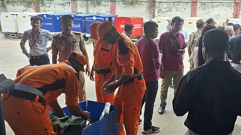 लखनऊ एयरपोर्ट पर लीक हुई रेडियोएक्टिव फ्लोरीन गैस, खाली करवाया 1.5 KM का बड़ा इलाका